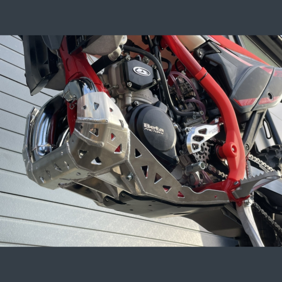 P-TECH Skid plate with exhaust pipe guard and plastic bottom #1